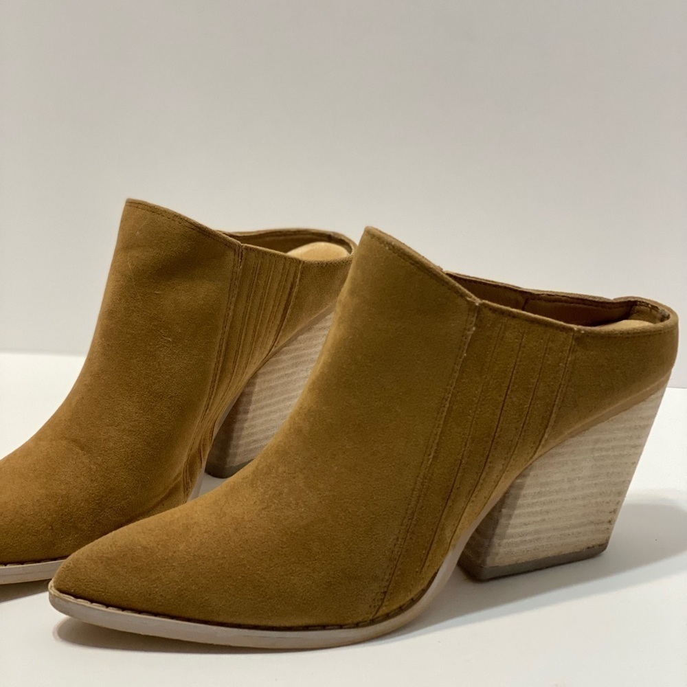 Mi.iM suede slip on heels